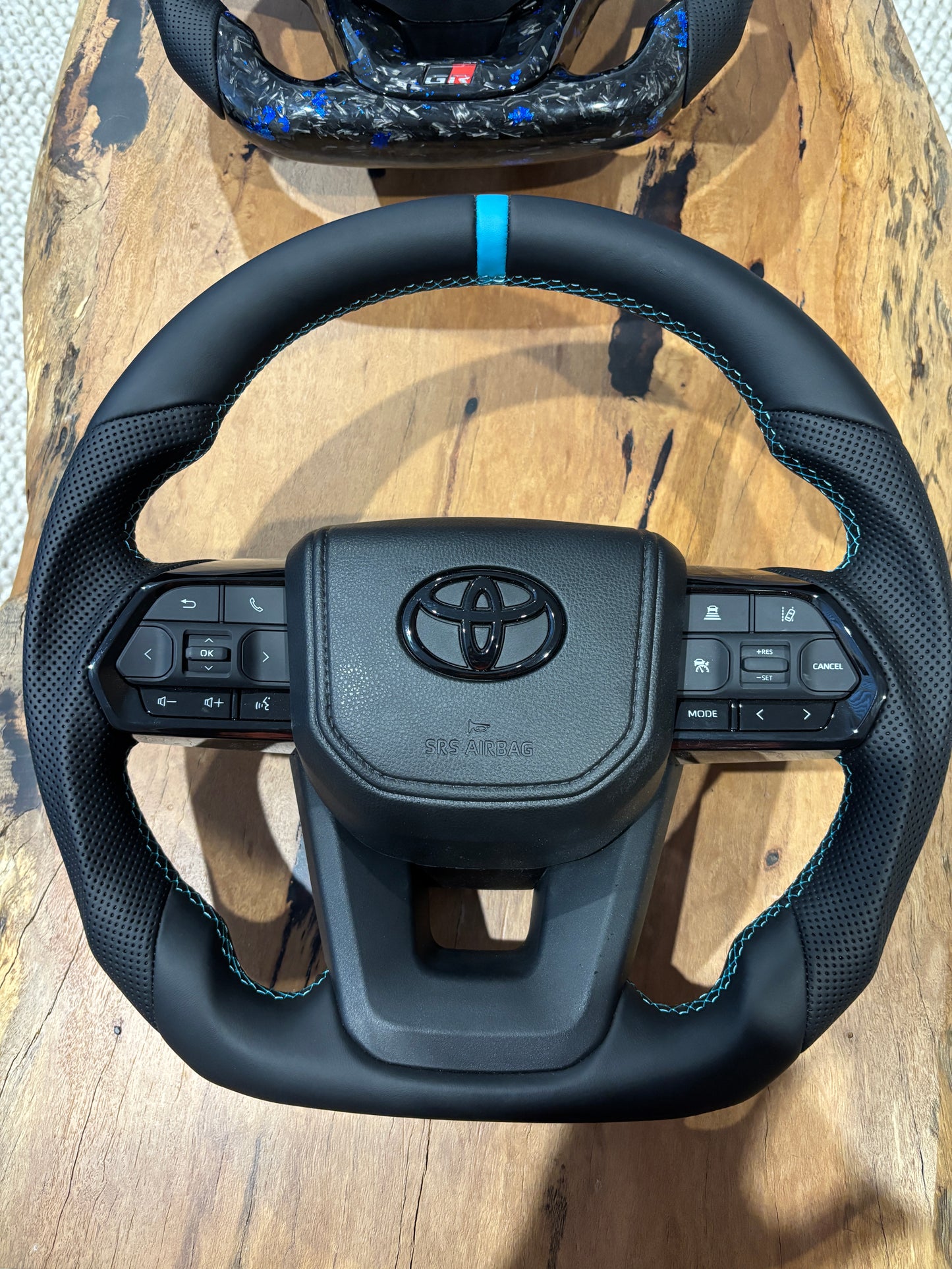 300 Series Custom Steering wheels