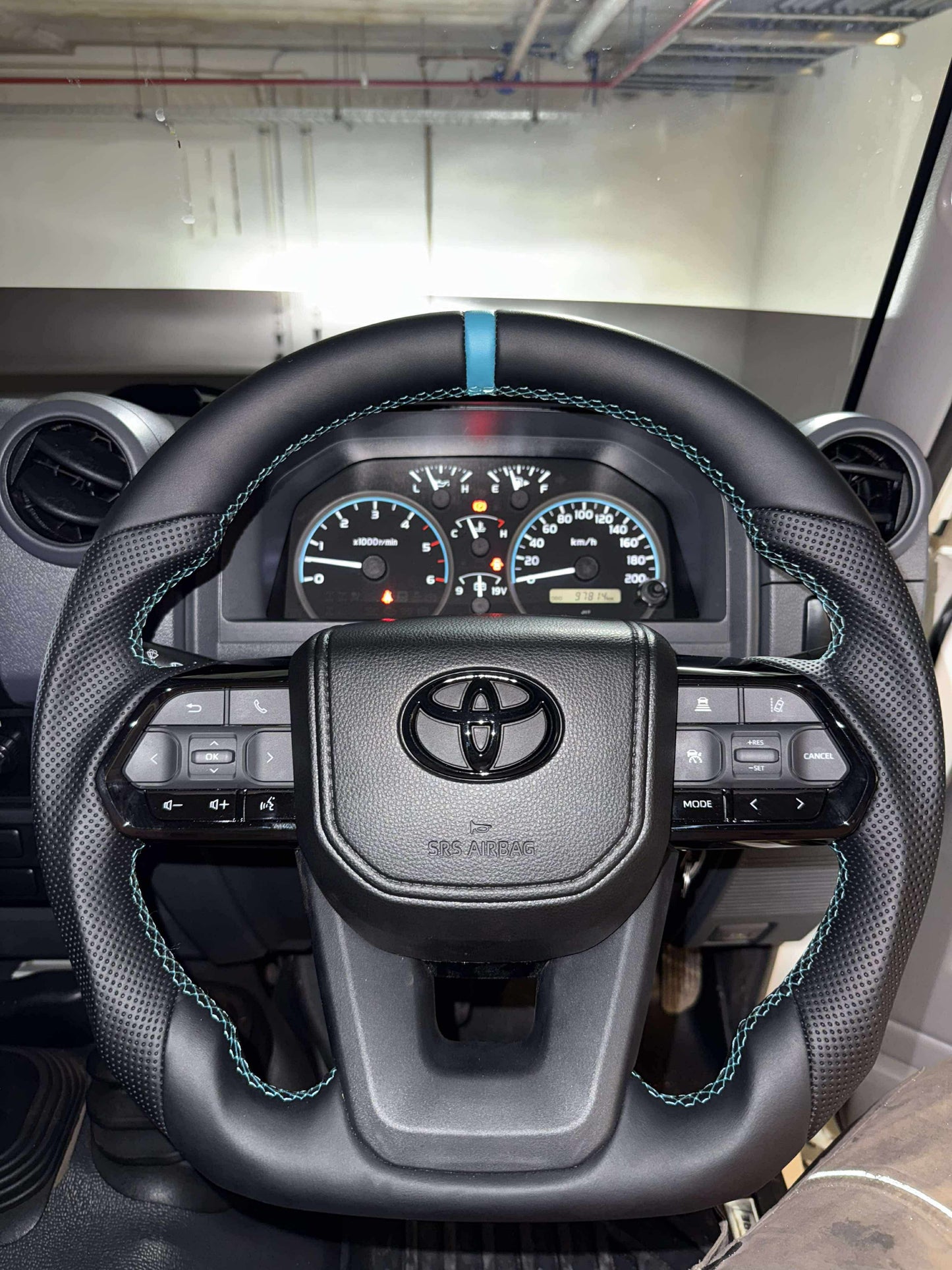 300 Series Custom Steering wheels